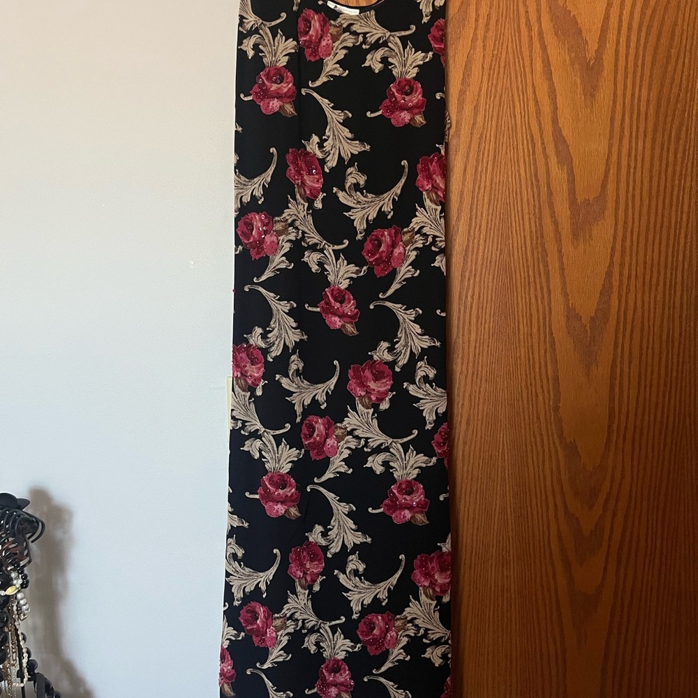 American Vintage Black and Pink Floral Maxi Dress